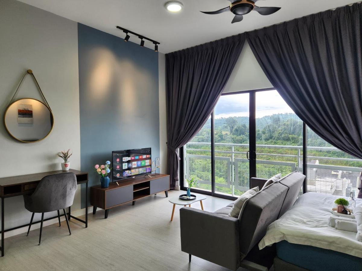 Taman Equine Comfy Studio#Greenery View#4 Pax#Aeon Mall Seri Kembangan Esterno foto