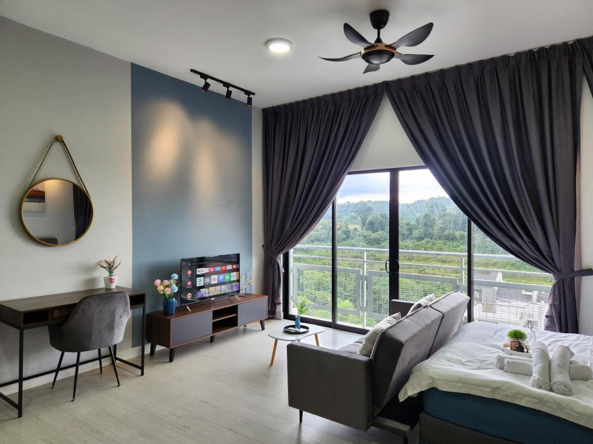 Taman Equine Comfy Studio#Greenery View#4 Pax#Aeon Mall Seri Kembangan Esterno foto